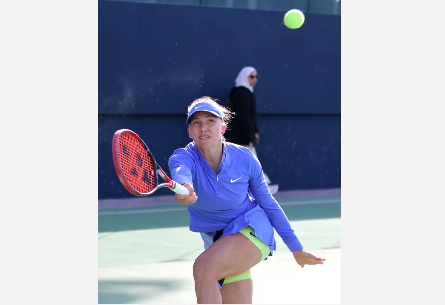 Korneeva takes on Ferro in title clash